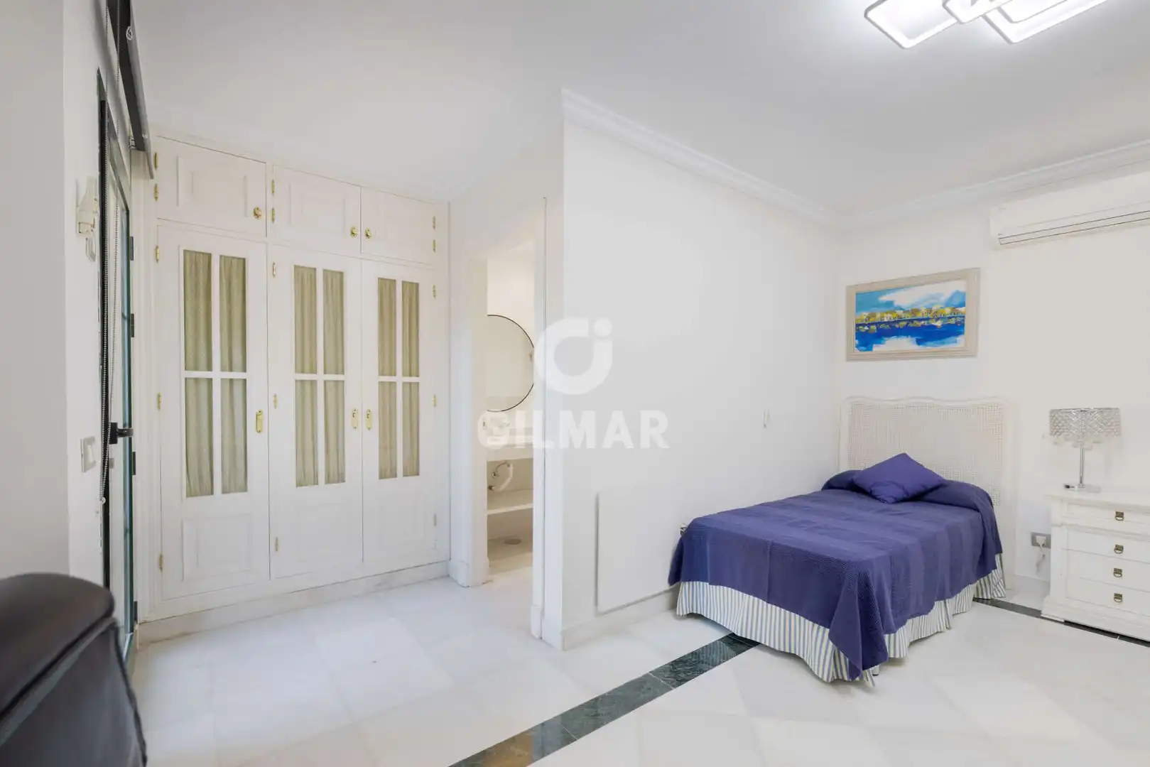 Habitación de Casa o chalet en venta en Estepona con Calefacción, Jardín privado y Piscina