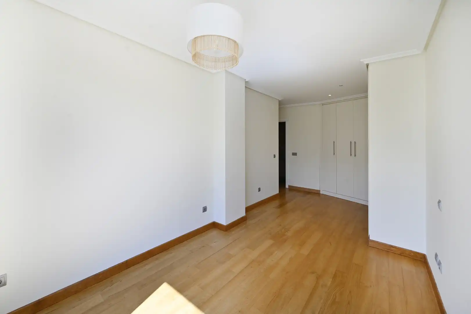 Flat for rent in Avenida Doctor Diego Madrazo, Valdenoja