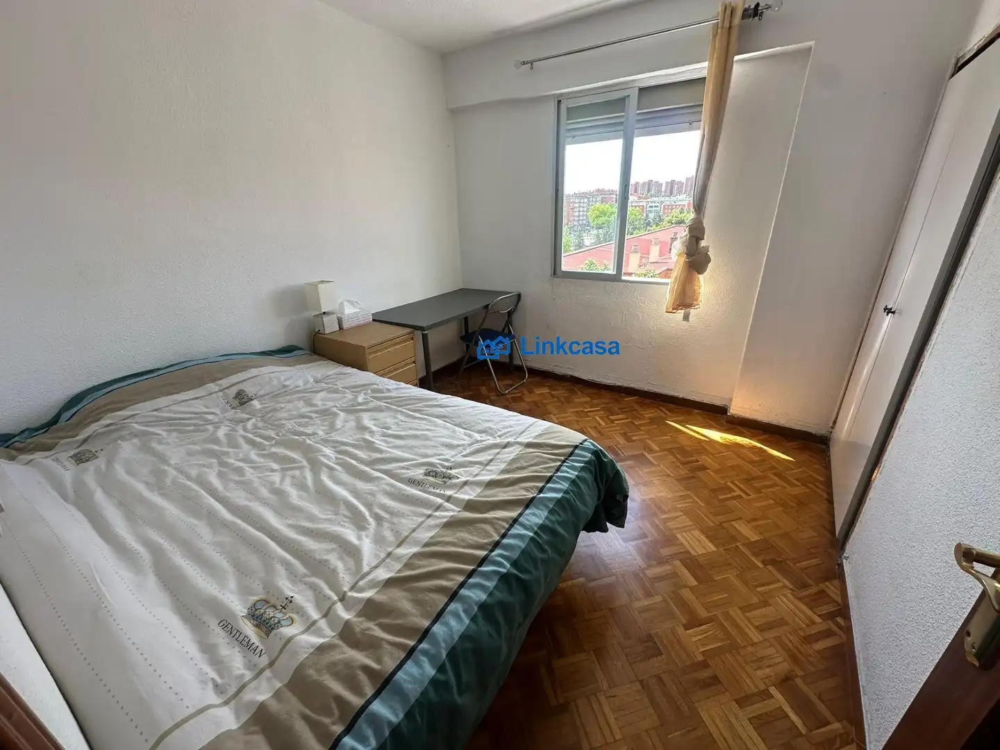 Habitación de Piso en venta en Madrid con Terraza
