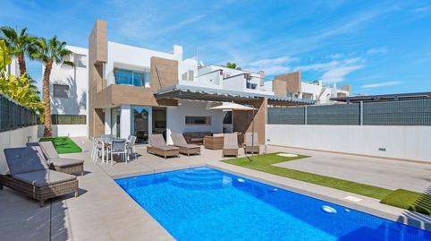 Foto 2 de Casa o chalet de alquiler en El Raso, Alicante