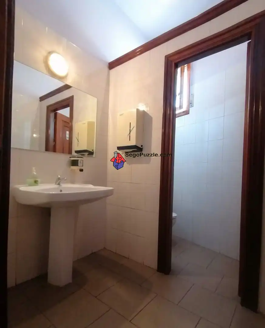 Badezimmer von Haus oder Chalet zum Verkauf in Roda de Eresma mit Klimaanlage, Heizung und Terrasse