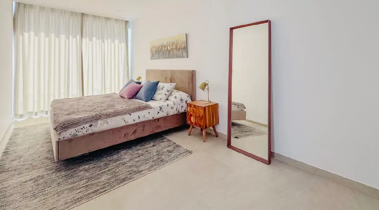 Dormitori de Casa adosada en venda en Calpe / Calp amb Aire condicionat, Calefacció i Jardí privat