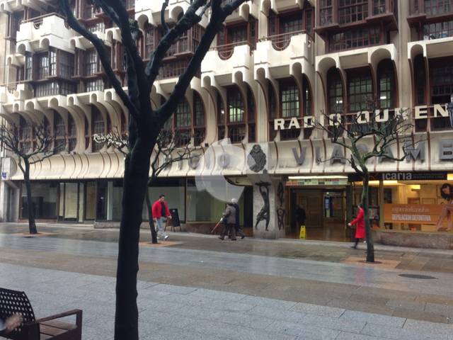 Local comercial en Alquiler en Centro