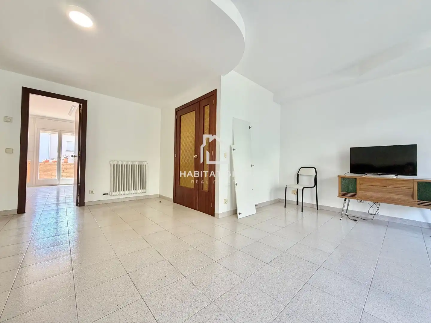 Sala de estar de Casa adosada en venta en Girona con Calefacción, Jardín privado y Terraza
