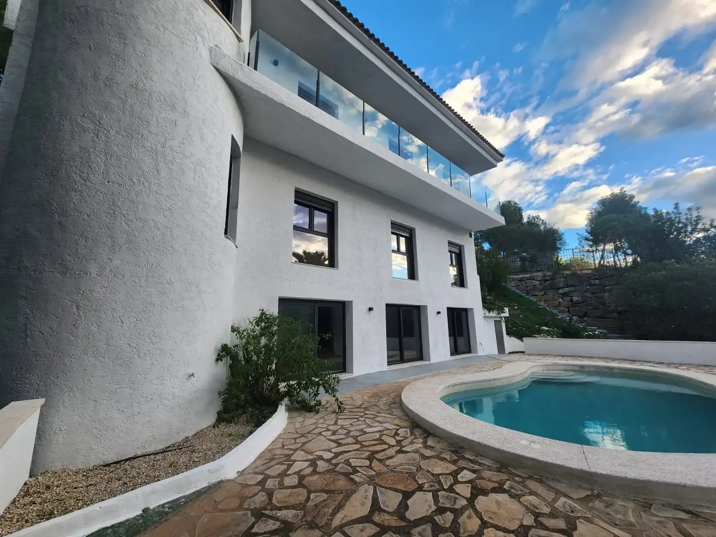 Vista exterior de Casa o chalet en venta en Altea con Aire acondicionado, Terraza y Piscina