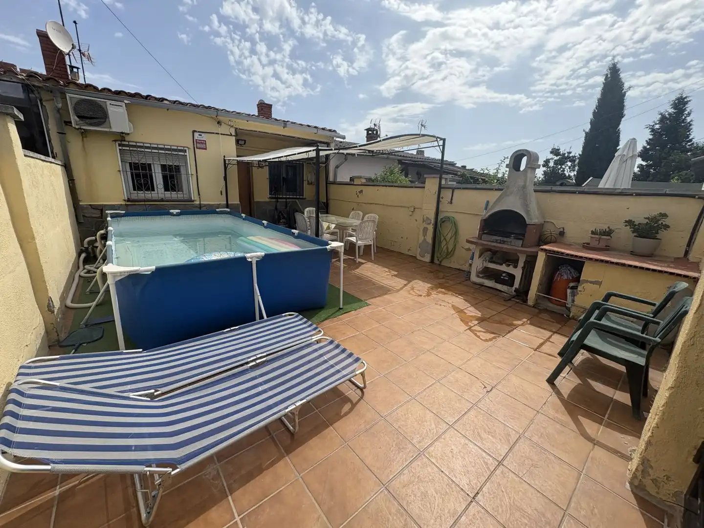 Piscina de Casa o xalet en venda en Esparreguera amb Aire condicionat, Calefacció i Terrassa