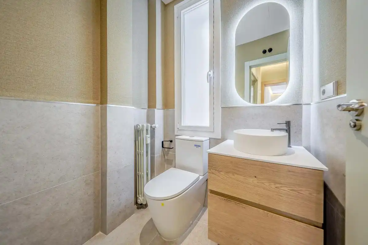 Baño de Piso en venta en Madrid con Aire acondicionado y Calefacción