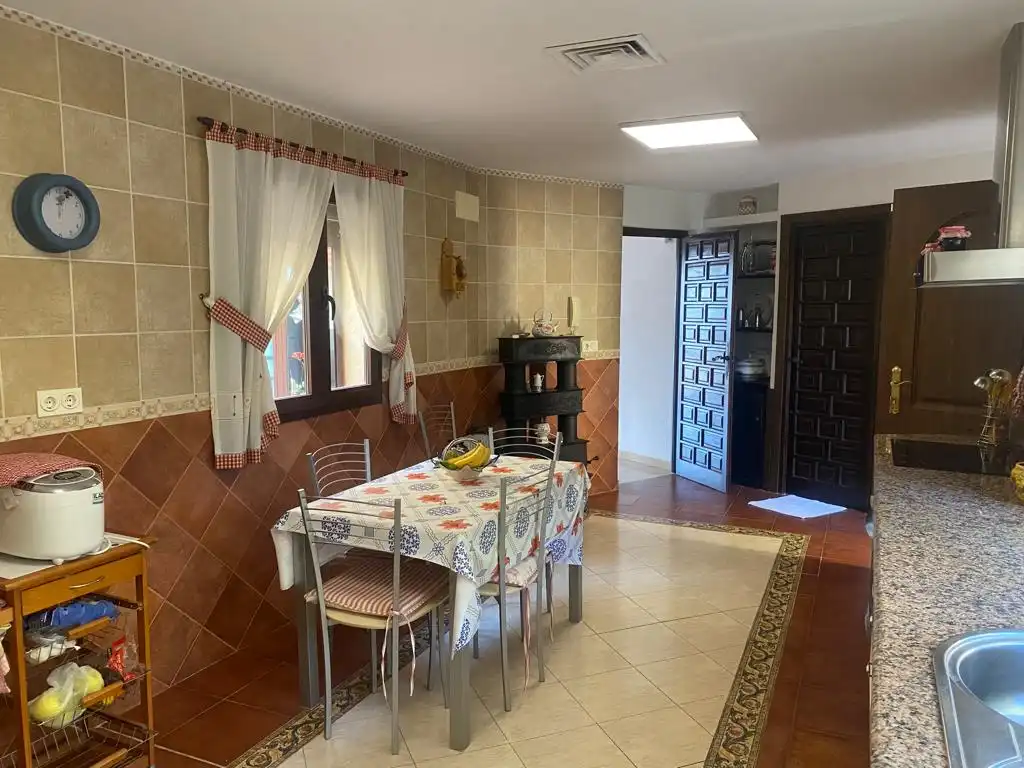 Chalet con piscina en venta en Velilla - Velilla Taramay, imagen 10