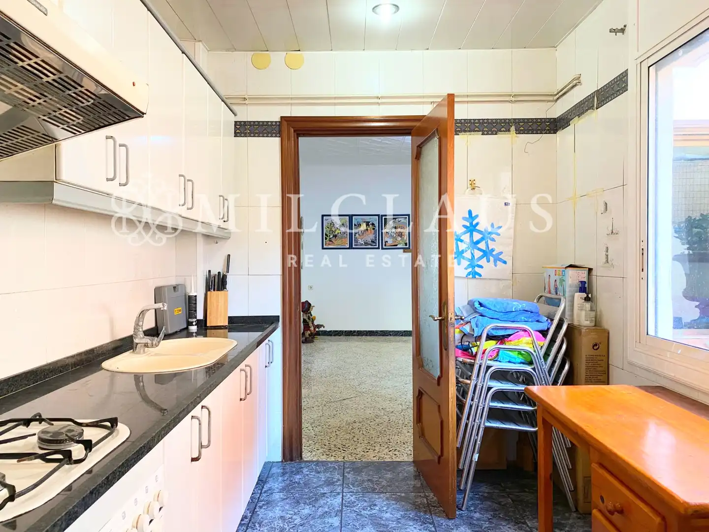 Cuina de Casa adosada en venda en Sabadell amb Aire condicionat, Calefacció i Terrassa
