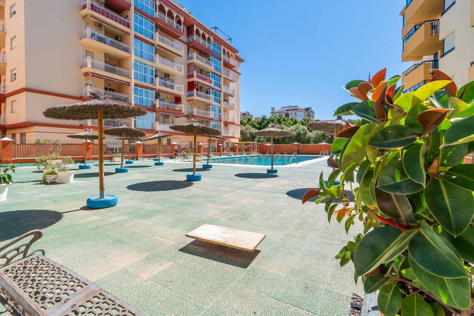 Piscina de Piso en venta en Fuengirola con Piscina y Piscina comunitaria