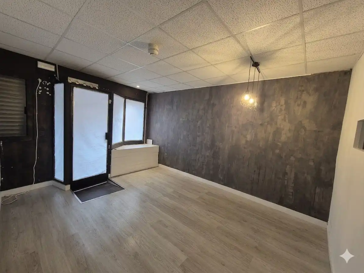 Business premises for sale in Carrer de la Constància