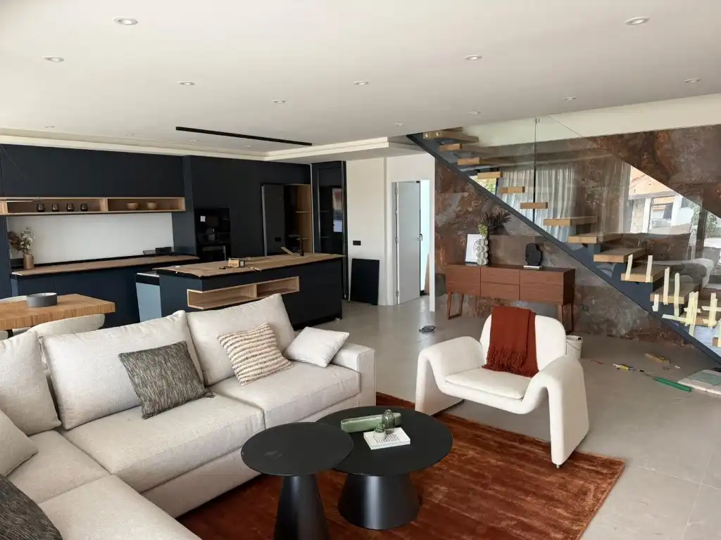 Sala d'estar de Casa o xalet en venda en Rojales amb Jardí privat, Piscina i Moblat