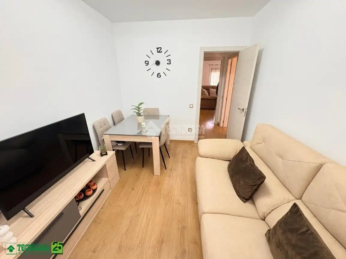 Sala d'estar de Casa adosada en venda en Miguelturra amb Calefacció