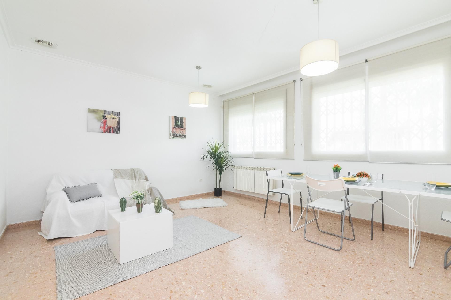 Living room of Planta baja for sale in Elche / Elx  with Heating and Community pool