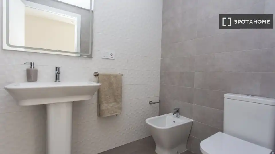 Flat with terrace to rent in L'Eixample, imagen 7
