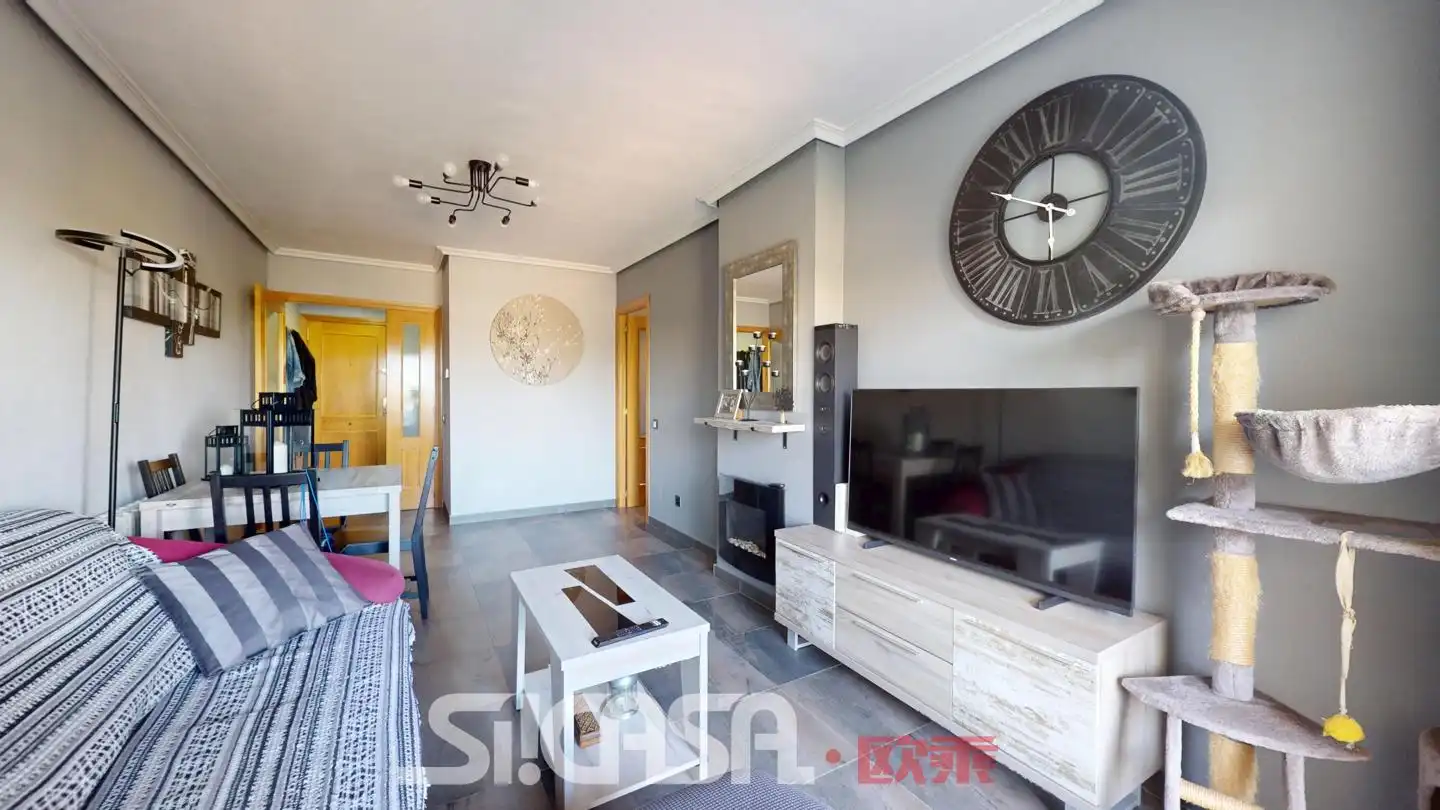 Sala de estar de Piso en venta en Parla con Calefacción, Terraza y Trastero