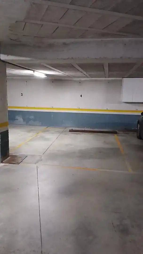 Parkplatz von Wohnung zur Miete in Sanxenxo mit Möbliert