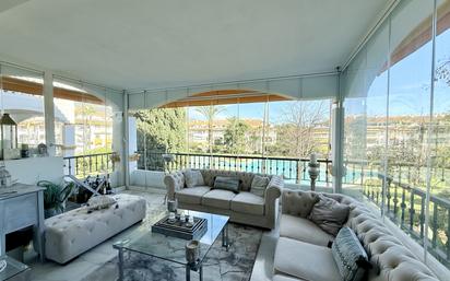 Living room of Apartment for sale in Marbella  with Air Conditioner, Terrace and Swimming Pool