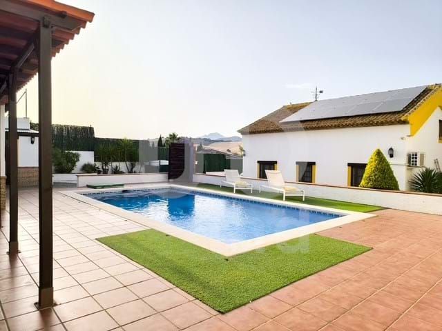 Swimming pool of House or chalet for sale in Casabermeja  with Terrace and Swimming Pool