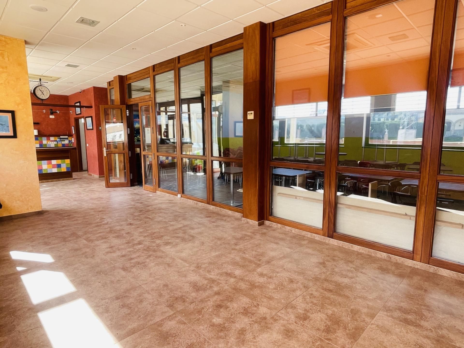 Premises to rent in Humilladero
