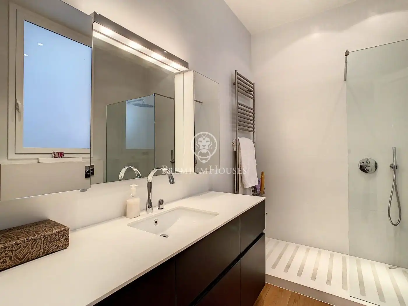 Flat with terrace to rent in Eixample, imagen 32