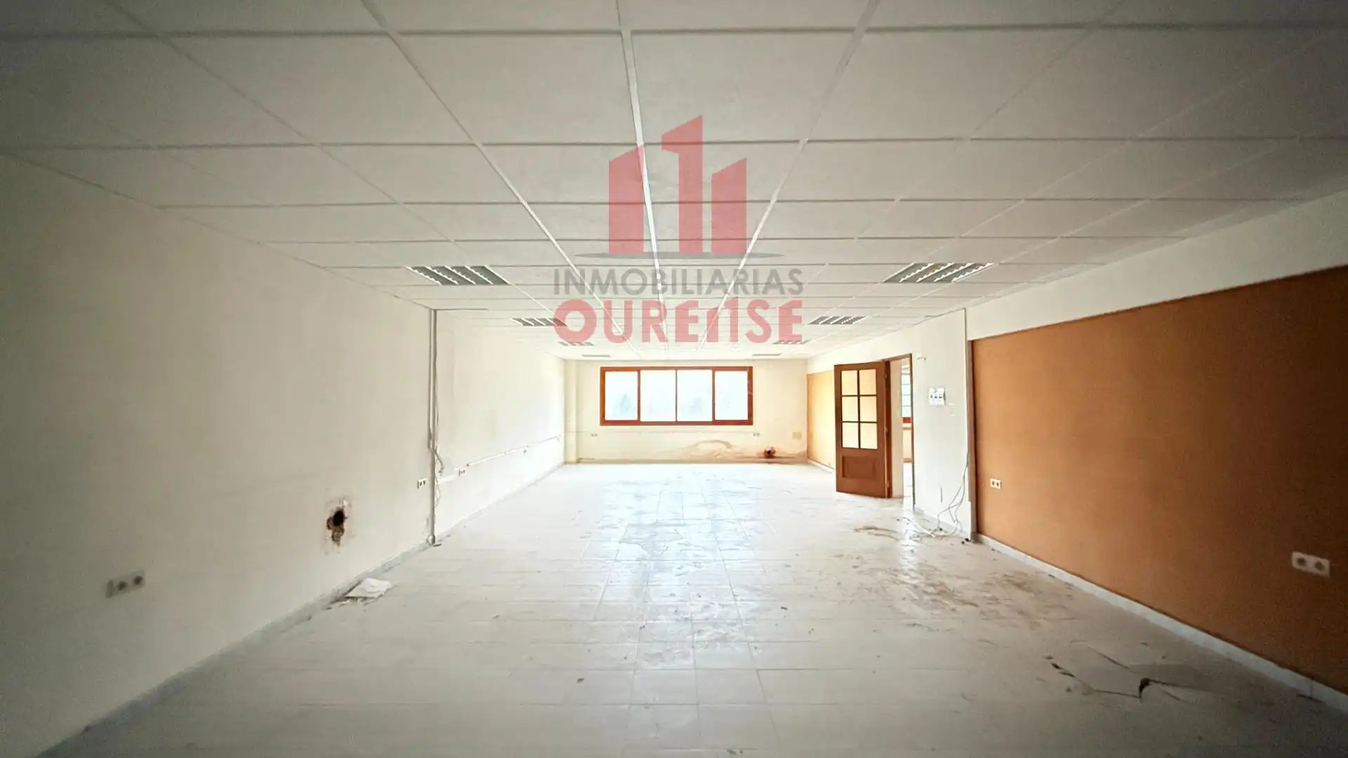 Fabrikhallen zur Miete in Ourense Capital 