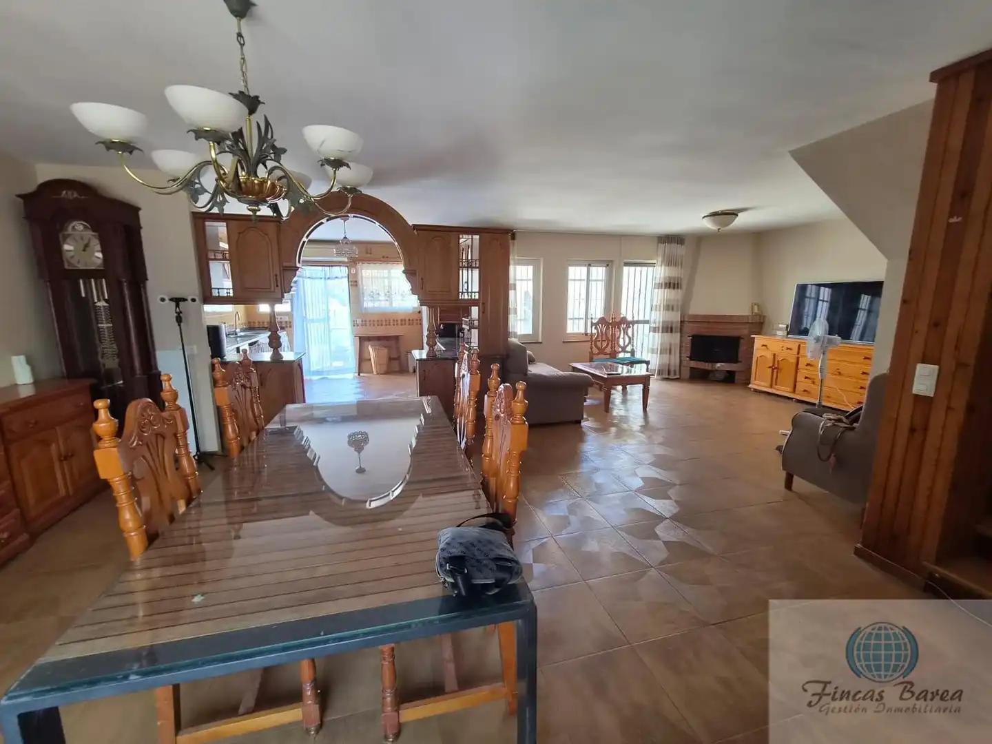 Sala d'estar de Casa o xalet en venda en Fuengirola amb Aire condicionat, Terrassa i Traster