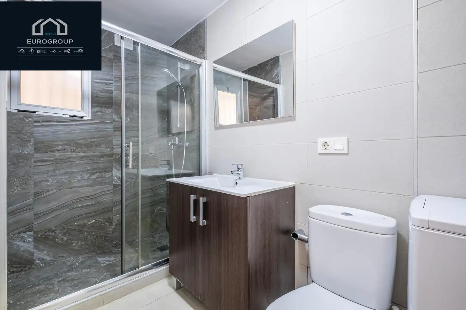 Bathroom of Apartments for rent in Benidorm  with Air Conditioner, Heating and Private garden