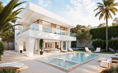 Vista exterior de Casa o xalet en venda en Marbella amb Aire condicionat, Jardí privat i Terrassa