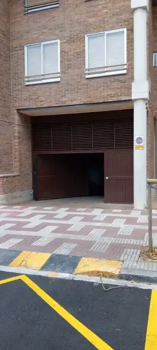 Individual de lloguer a Calle Manuel Iribarren 11