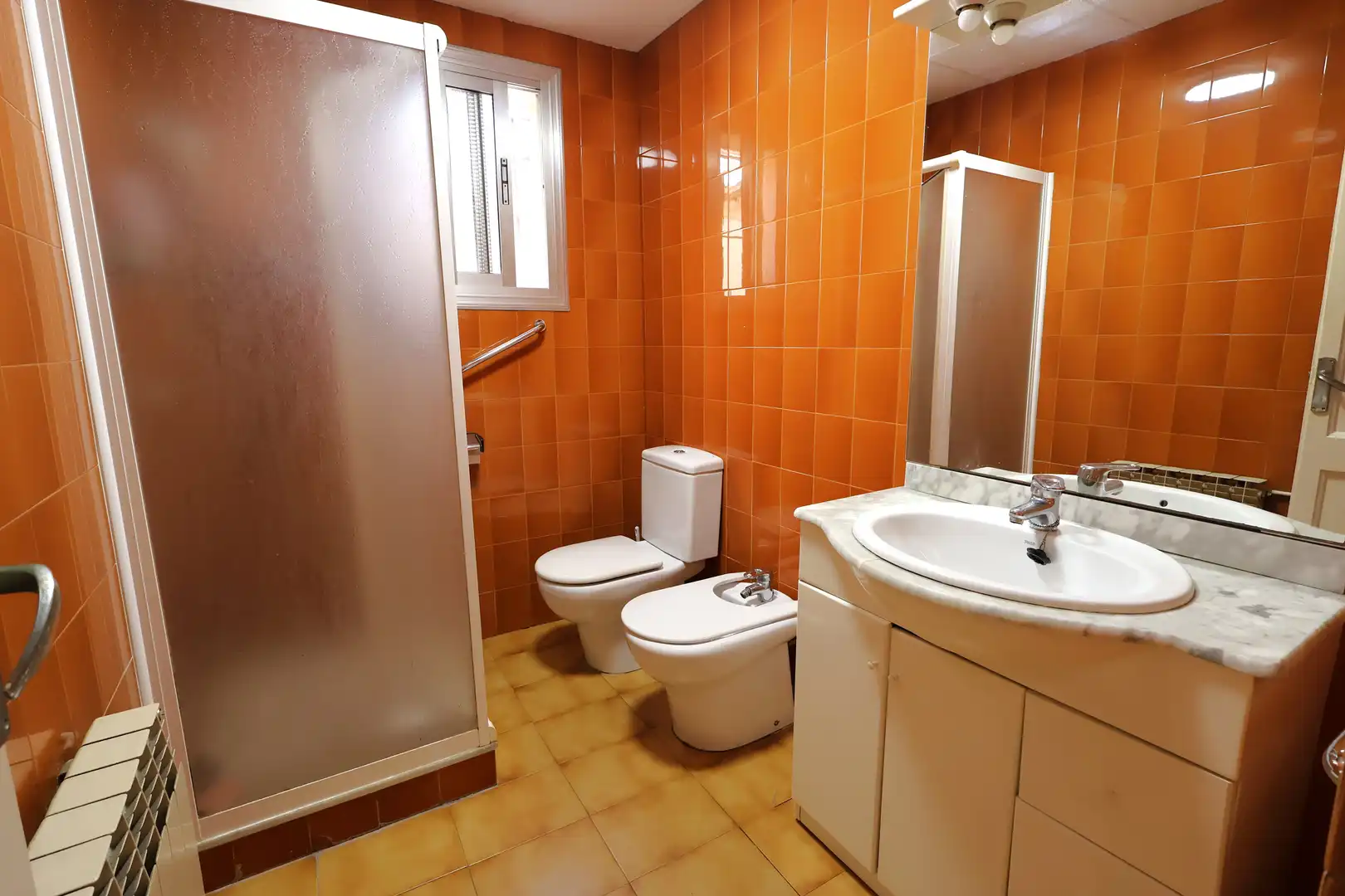 Bathroom of Houses for sale in Terrassa  with Heating, Private garden and Terrace