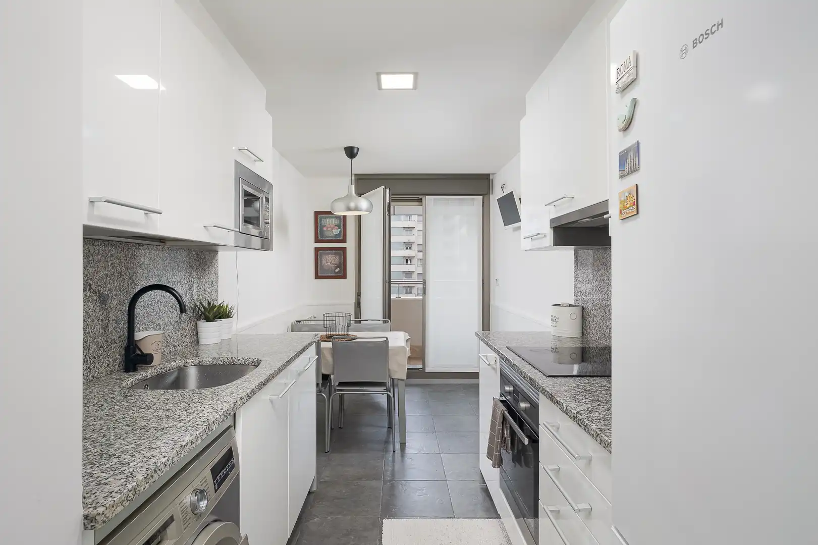 Küche von Wohnung zum Verkauf in Donostia - San Sebastián  mit Heizung, Terrasse und Ofen