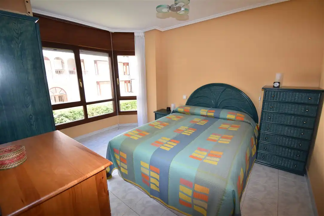 Schlafzimmer von Erdgeschoss zur Miete in Noja mit Terrasse, Möbliert und Gemeinschaftspool