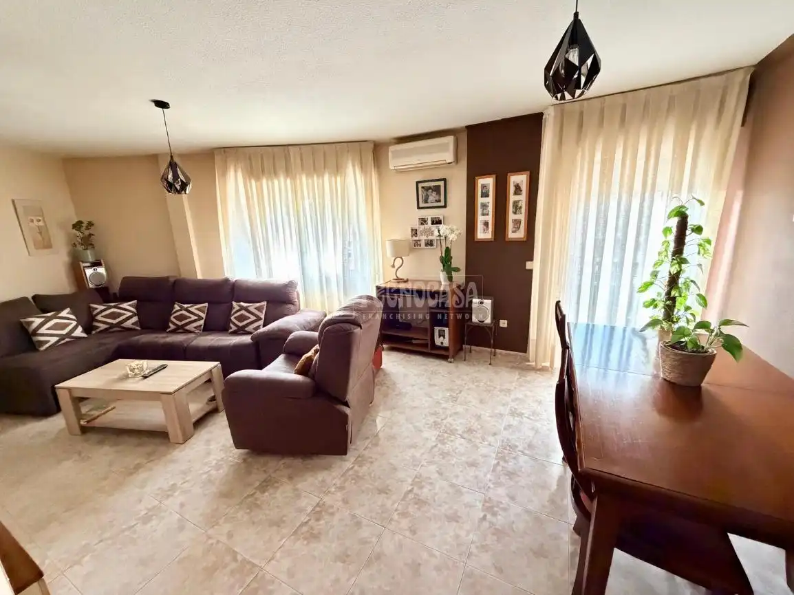 Living room of Flat for sale in Pinto  with Air Conditioner, Terrace and Balcony