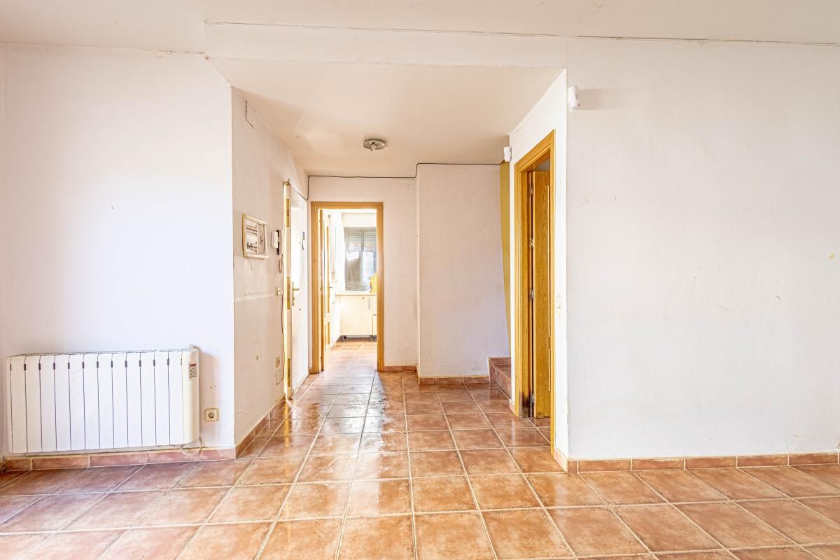 Einfamilien-Reihenhaus zum Verkauf in Recas mit Heizung