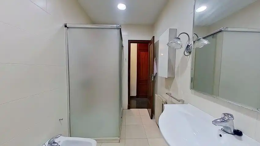 Bathroom of Flat for sale in Ciutat Vella 