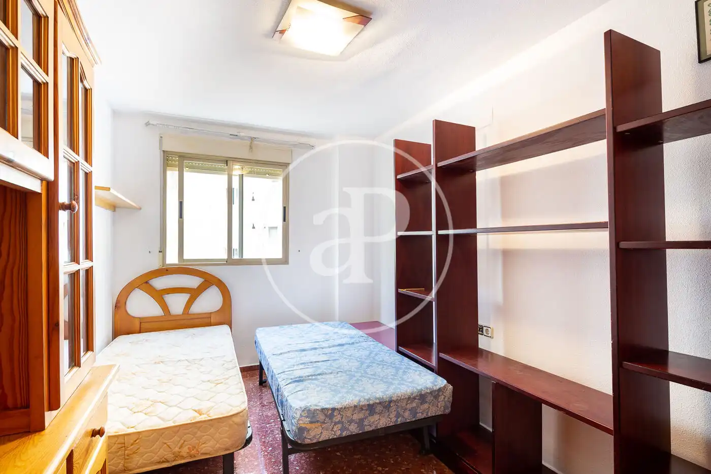 Habitación de Piso de alquiler en Valencia con Aire acondicionado, Calefacción y Amueblado