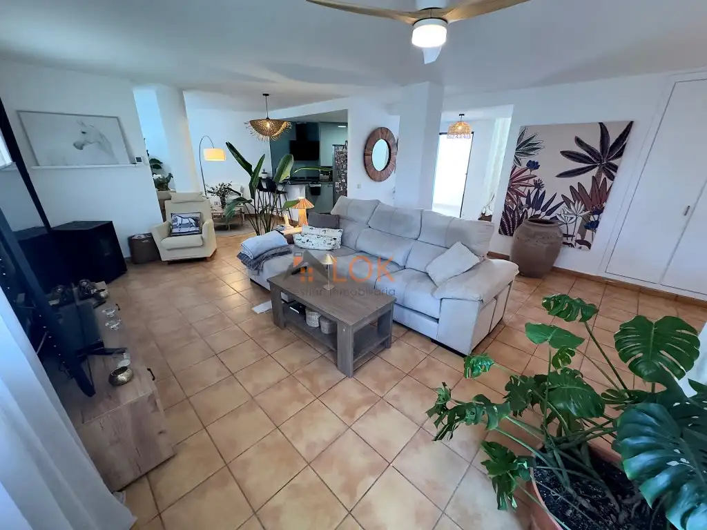 Sala de estar de Dúplex en venta en Vélez-Málaga