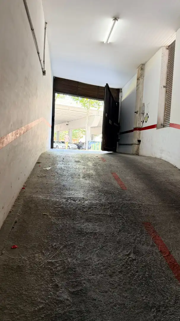 Parkplatz von Garage zum Verkauf in Badalona mit Alarm