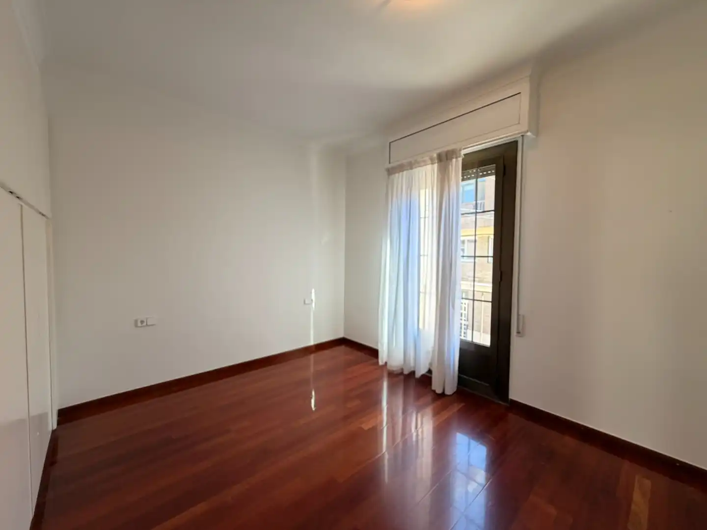 Bedroom of Flat for rent in Les Borges Blanques  with Air Conditioner, Heating and Parquet flooring
