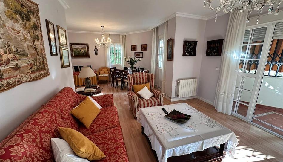 Photo 1 of Flat to rent in C. Atanasio Barrón, La Calzada - La Florida, Sevilla