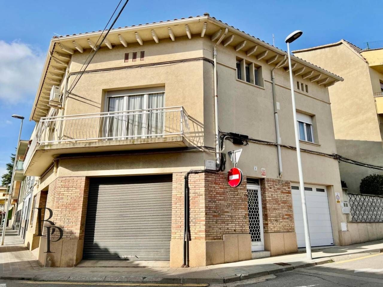 Vista exterior de Casa o xalet en venda en Manlleu amb Aire condicionat, Calefacció i Jardí privat