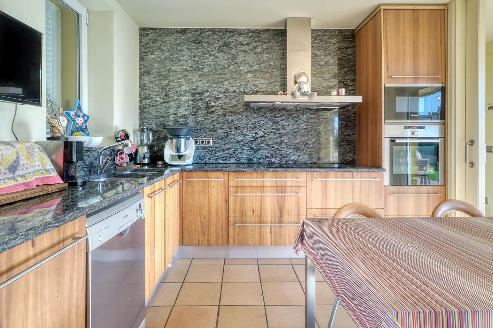 Cocina de Casa o chalet en venta en Borrassà con Aire acondicionado, Calefacción y Jardín privado