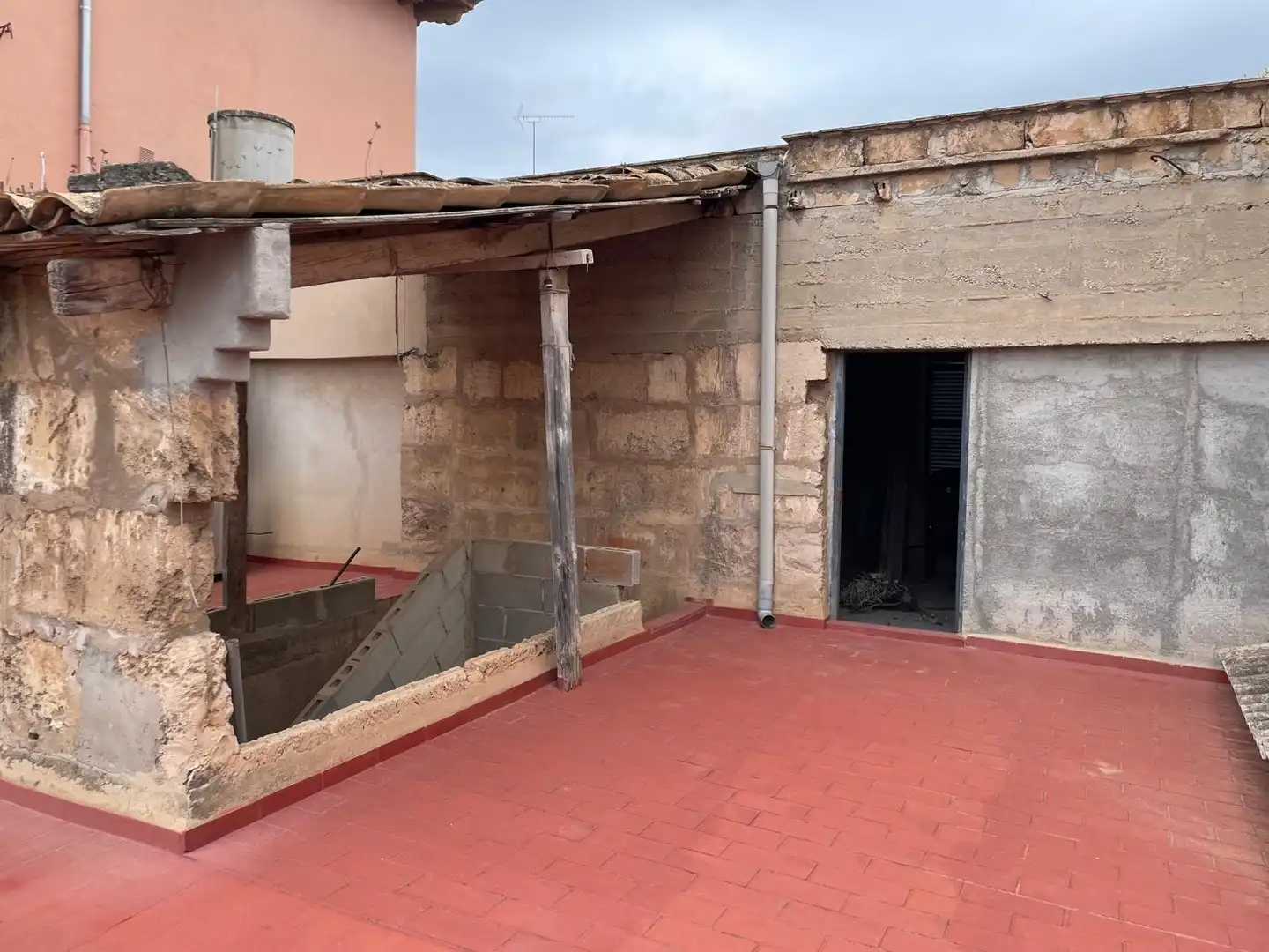 Vista exterior de Casa adosada en venda en  Palma de Mallorca