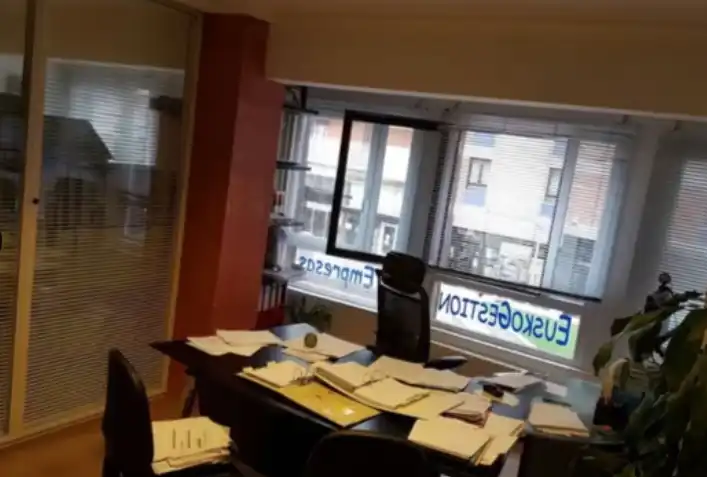 Büro zum Verkauf in Bilbao  mit Heizung