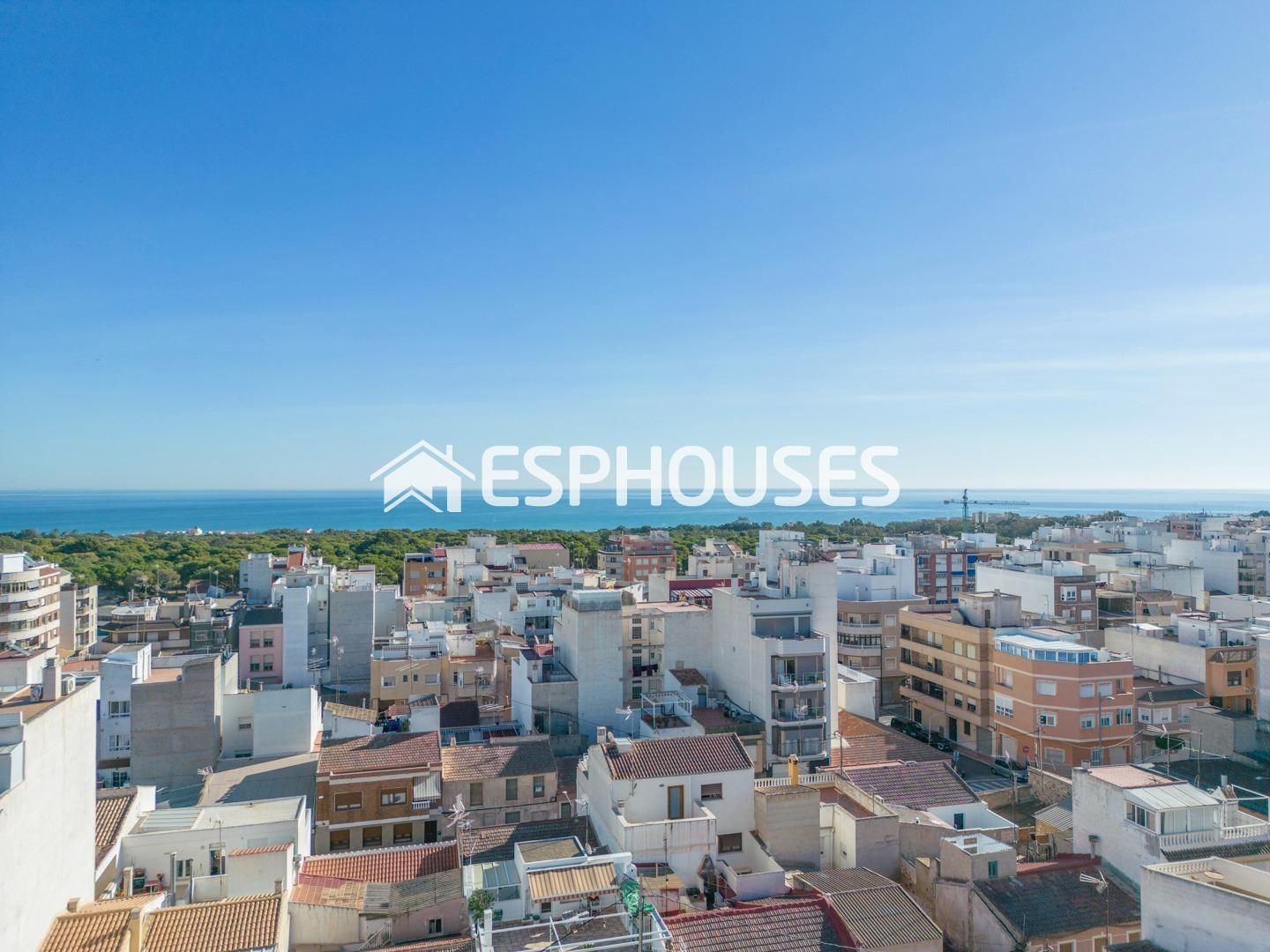 Vista exterior de Casa o xalet en venda en Guardamar del Segura amb Aire condicionat, Calefacció i Traster