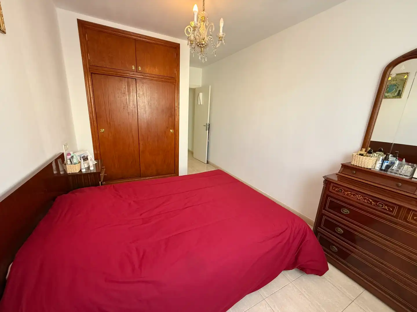 Schlafzimmer von Erdgeschoss zum Verkauf in Muro mit Abstellraum und Ofen