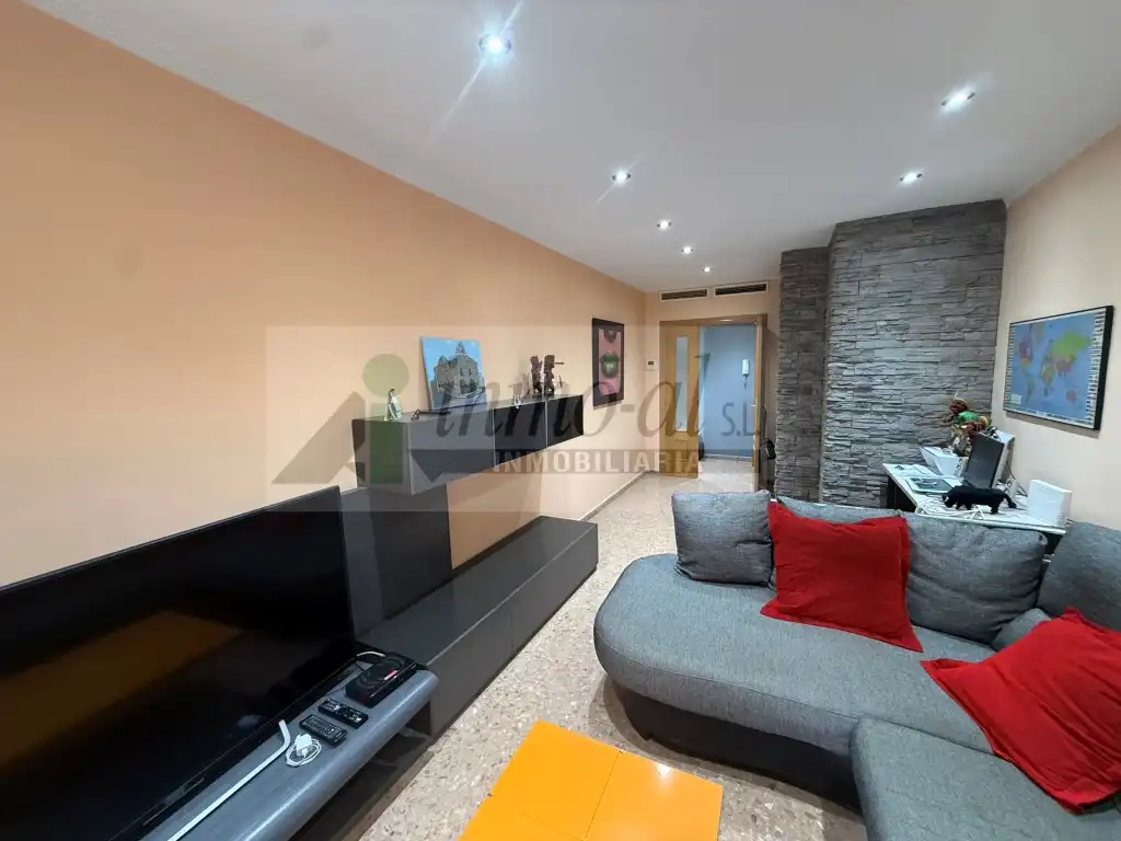 Appartamento con balcone in vendita a Calle Santo Tomas, imagen 4