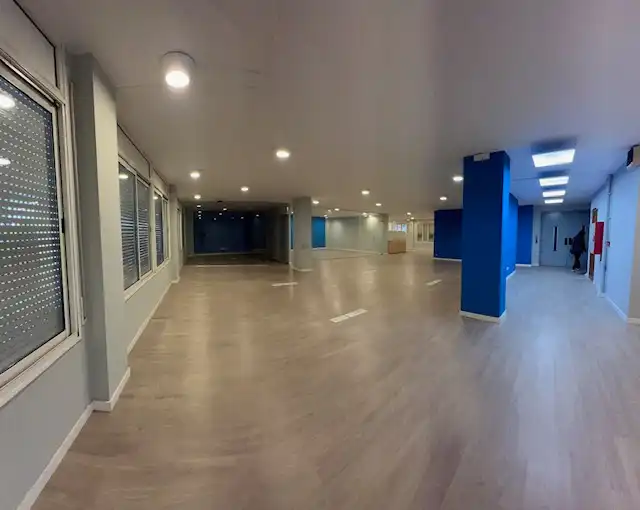 Oficina amb terrassa de lloguer a Ronda de ľEst, imagen 9