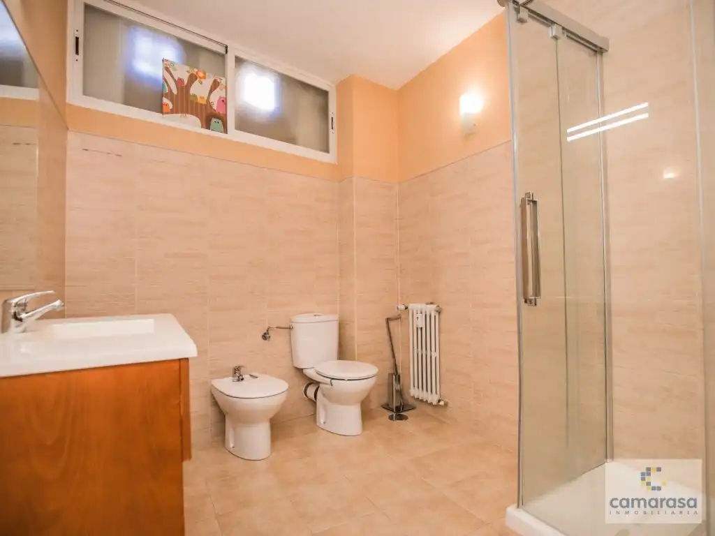 Baño de Piso en venta en Ávila con Calefacción y Terraza